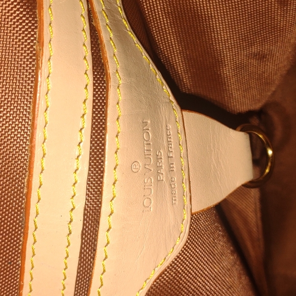 Louis Vuitton backpack - Picture 7 of 10